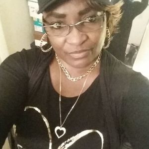 Meet your Posher, Joyce